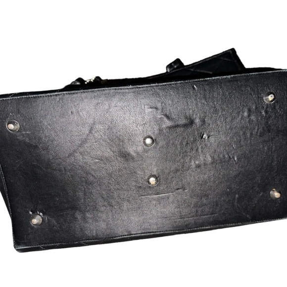 Kippy’s Dog Carrier - Picture 5 of 7